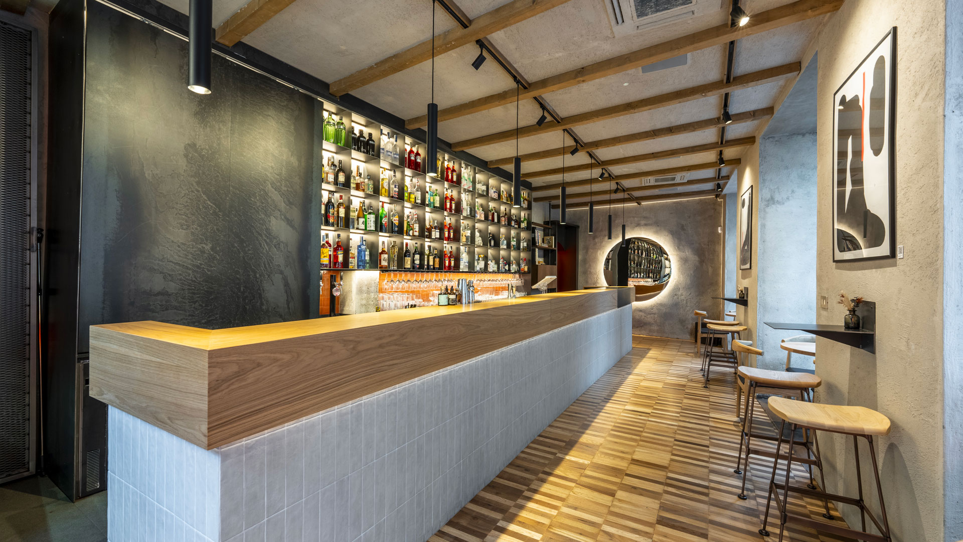 Rifrullo Firenze, cocktail bar a Firenze dal design industriale e contemporaneo
